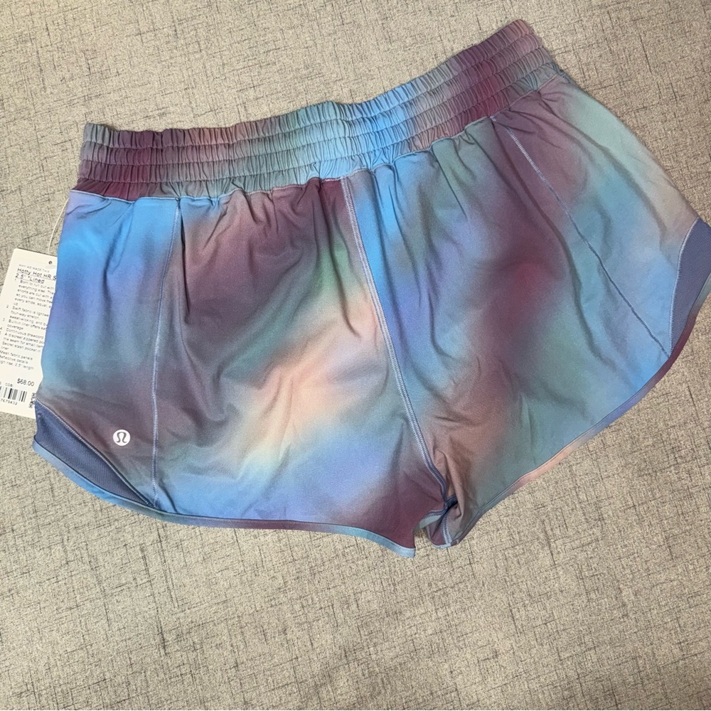 Lululemon Hotty Hot High Rise Short Athletic Shorts Chroma Drift Blue 14 NWT - Picture 8 of 13